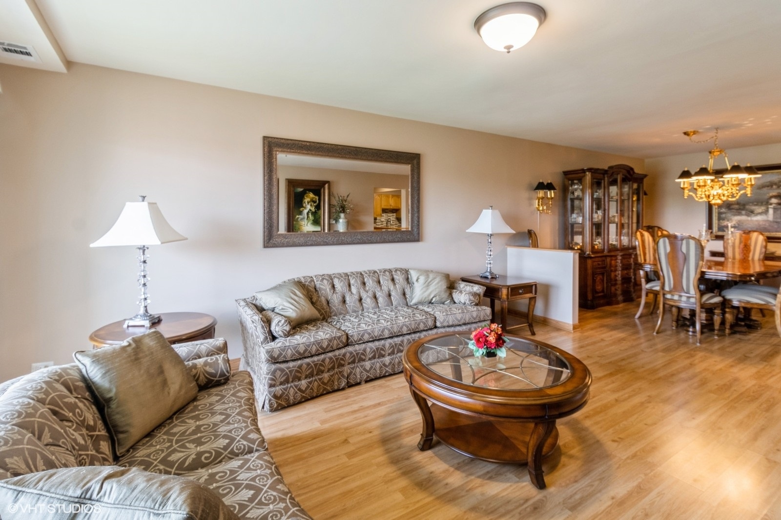245 S Park Lane #424, Palatine, IL 60074