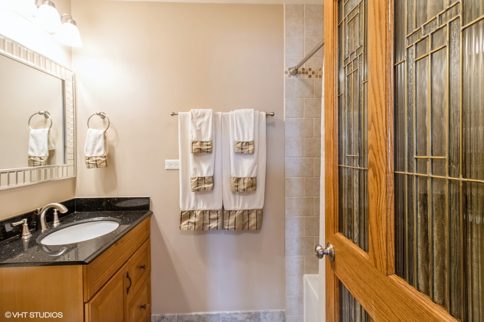 245 S Park Lane #424, Palatine, IL 60074