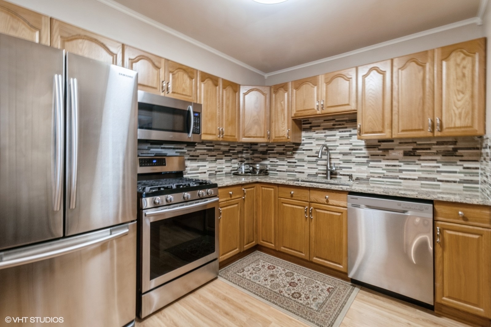 245 S Park Lane #424, Palatine, IL 60074