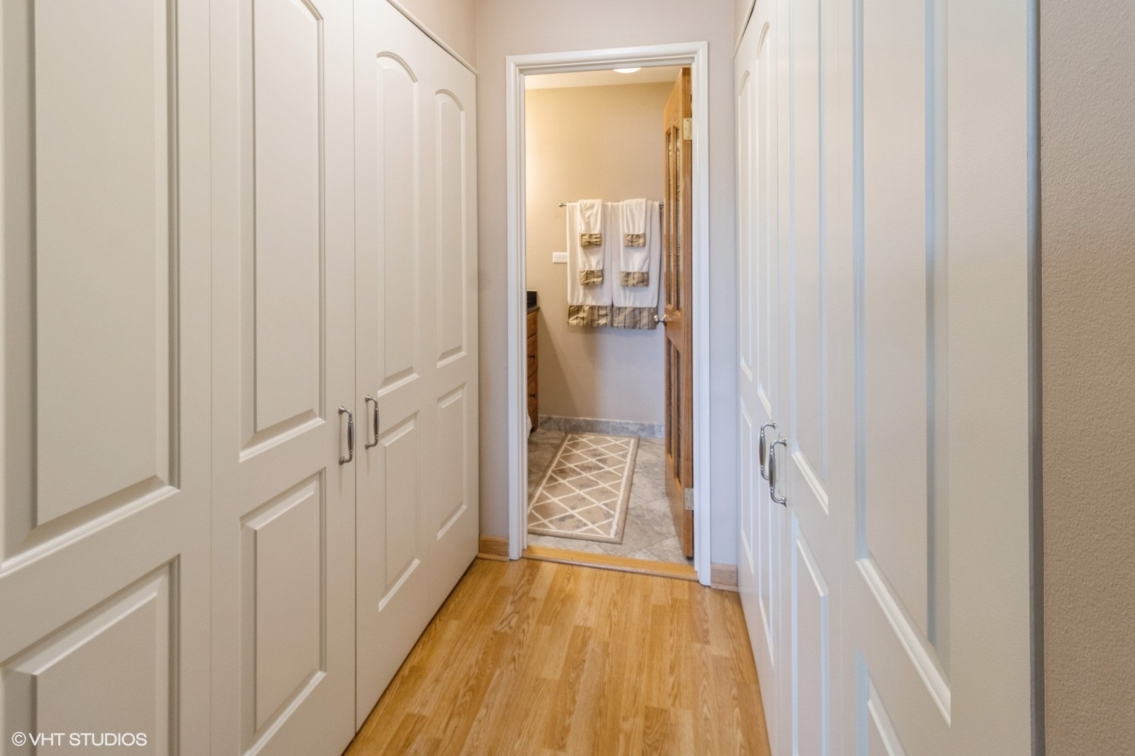 245 S Park Lane #424, Palatine, IL 60074