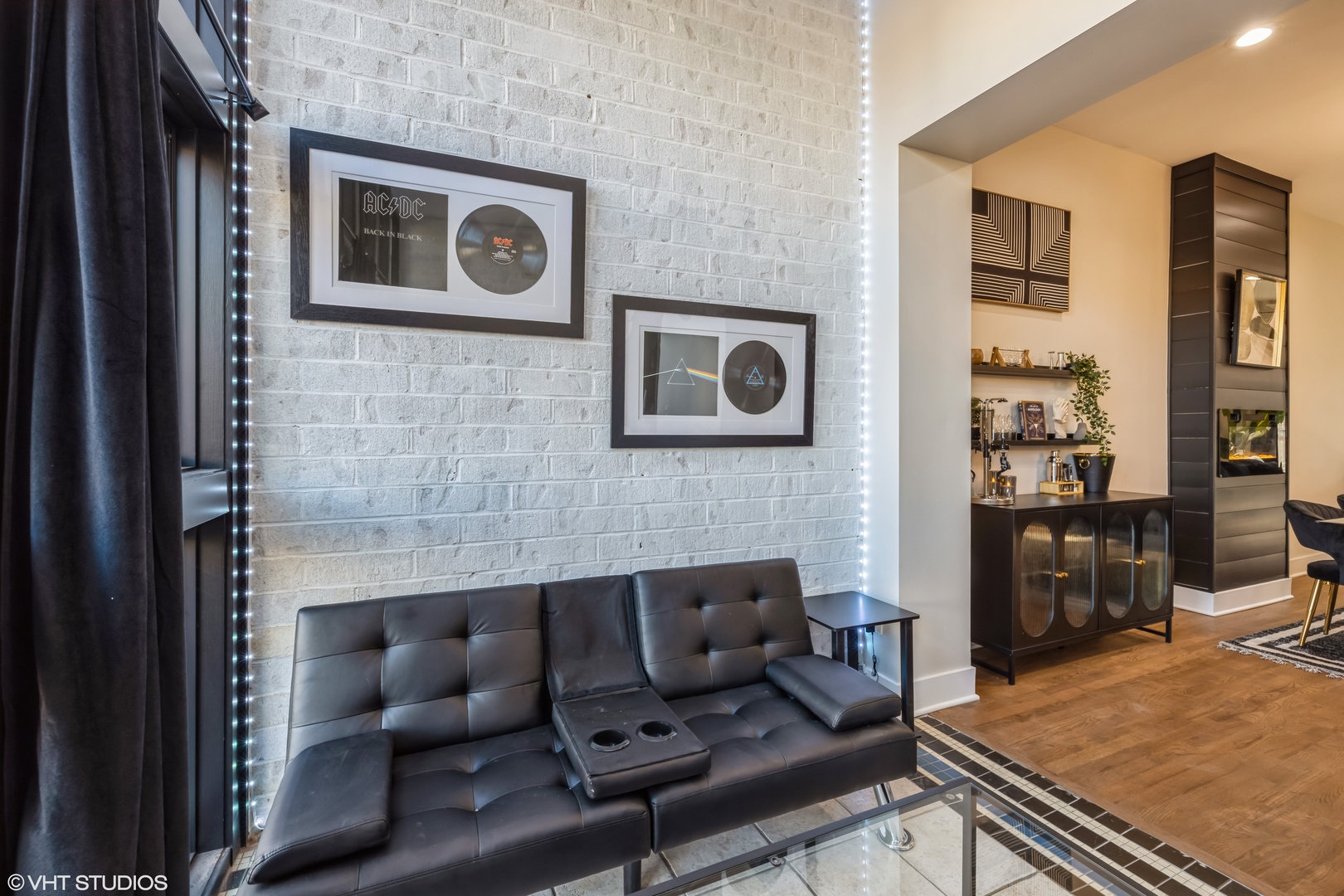 2452 W Lexington Street, Chicago, IL 60612