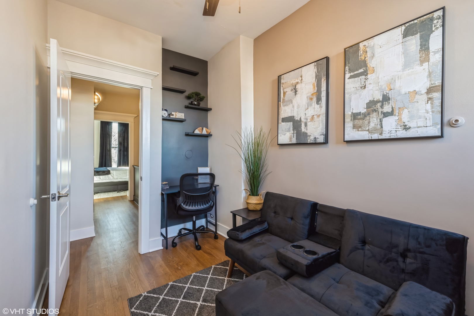 2452 W Lexington Street, Chicago, IL 60612