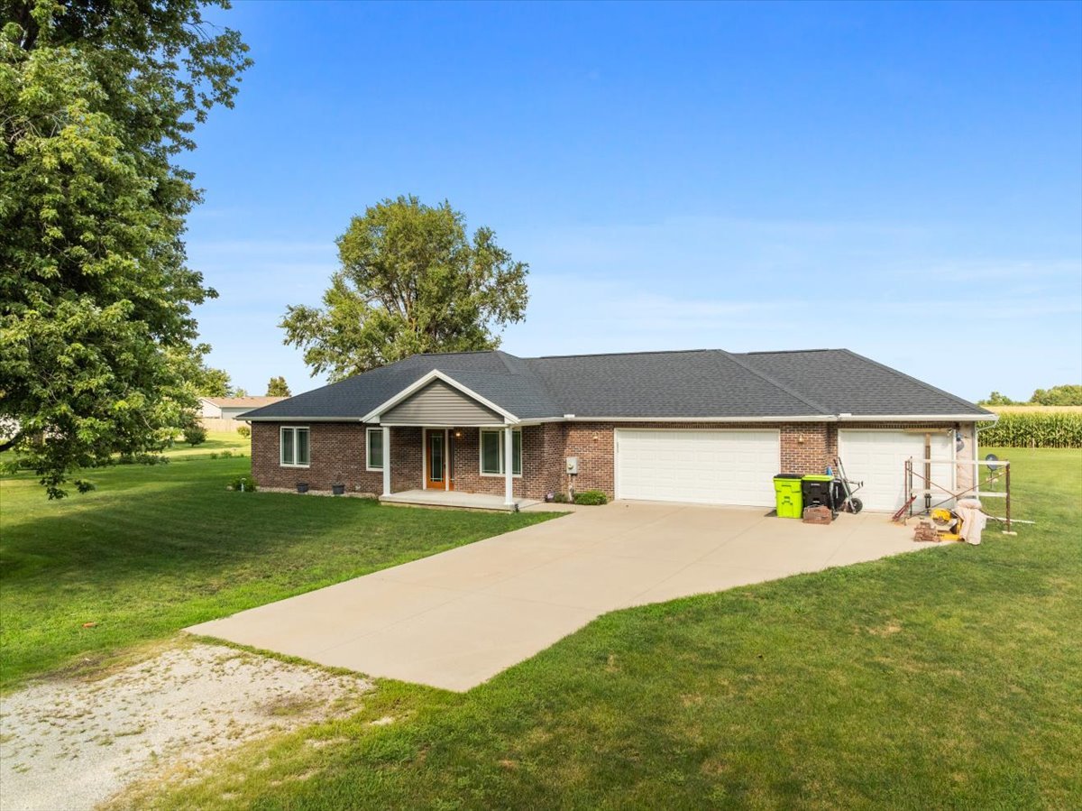 508 N 4th Avenue, Chenoa, IL 61726