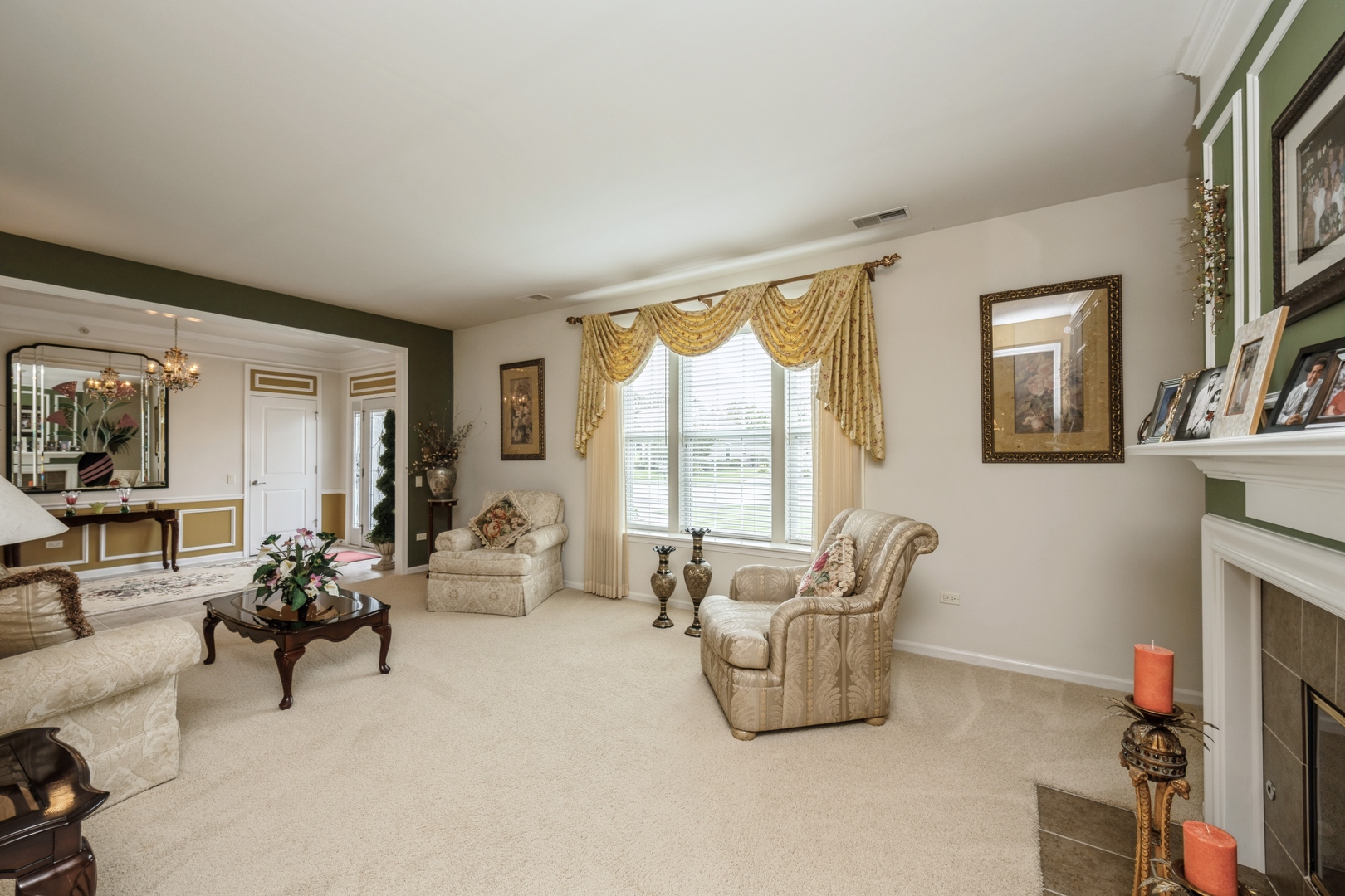 12562 Bluebell Avenue, Huntley, IL 60142