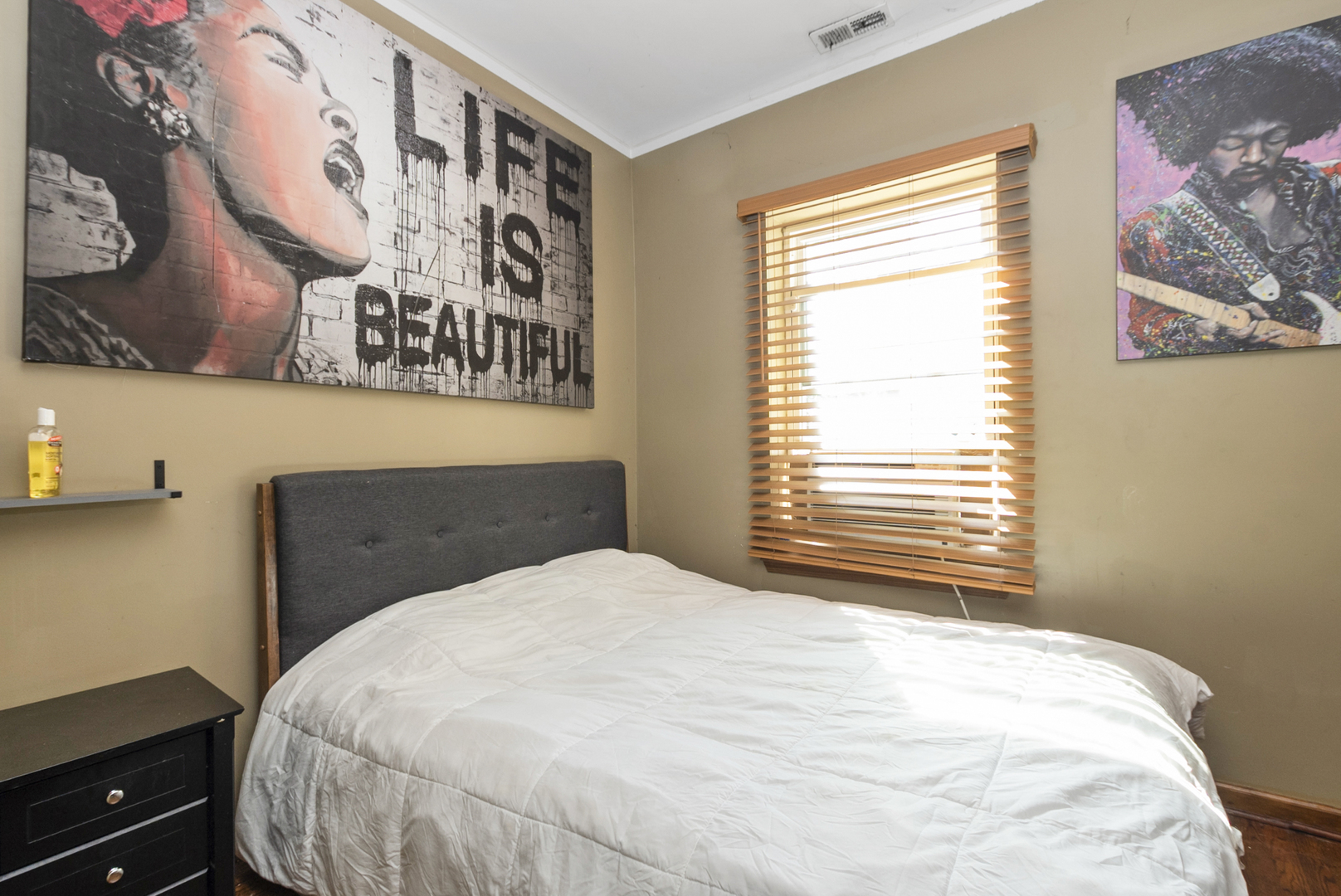 4220 W Monroe Street, Chicago, IL 60624