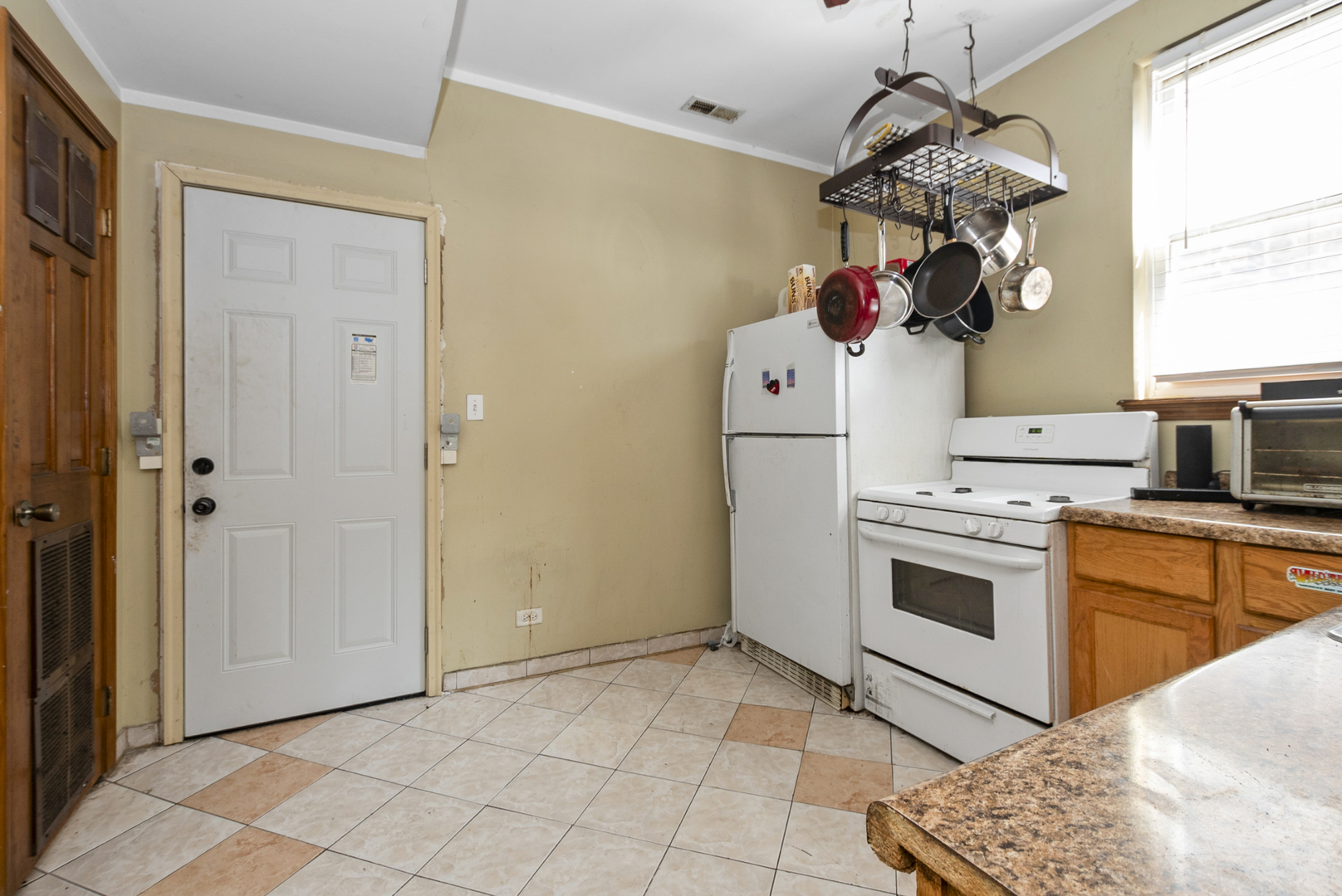 4220 W Monroe Street, Chicago, IL 60624