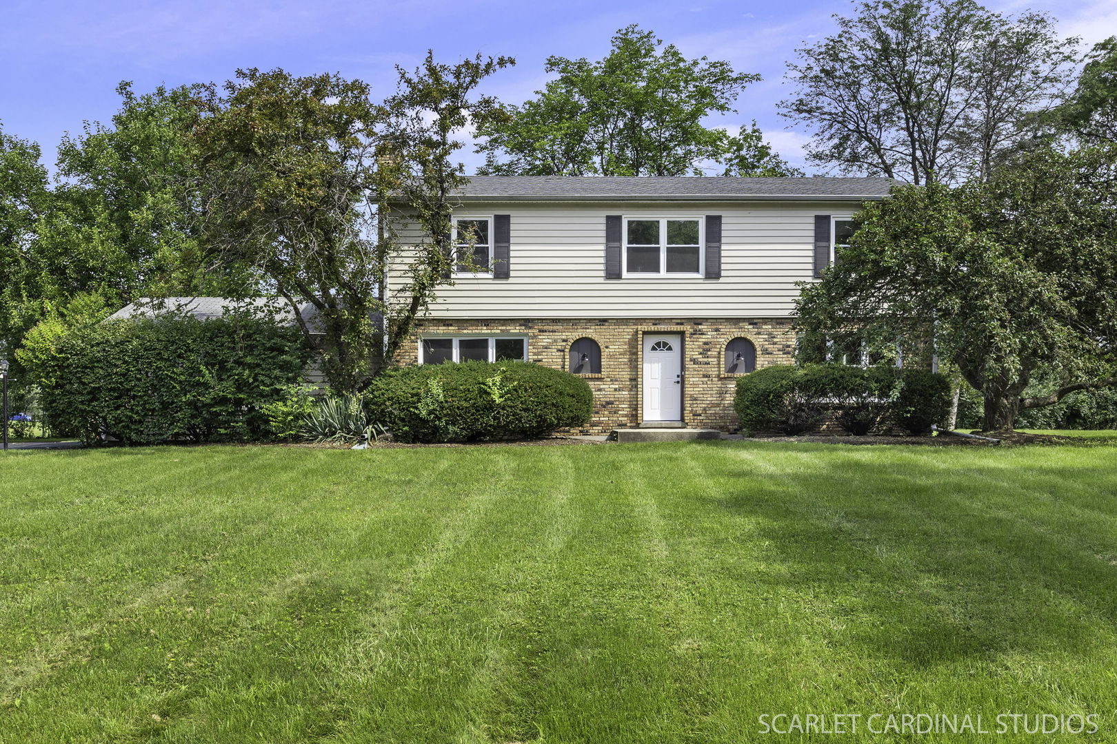 22W046 McCormick Avenue, Glen Ellyn, IL 60137
