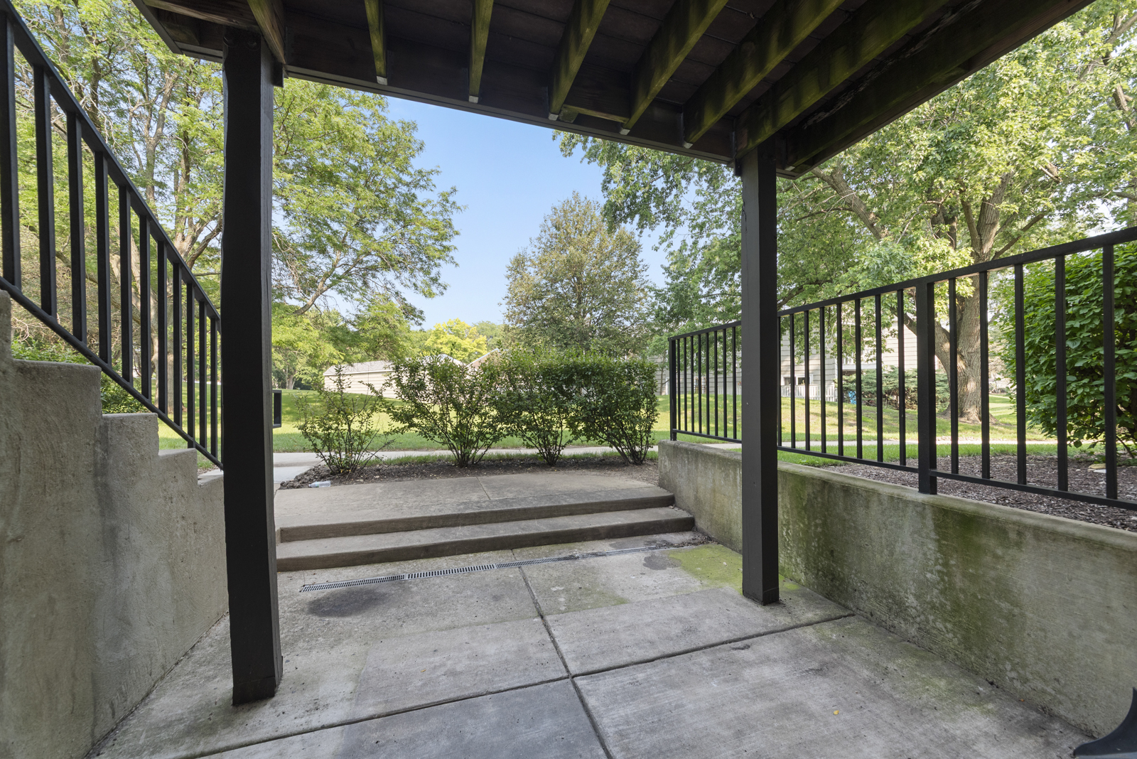 1420 Stonebridge Circle #N3, Wheaton, IL 60187