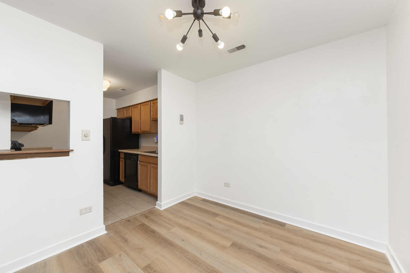 1420 Stonebridge Circle #N3, Wheaton, IL 60187