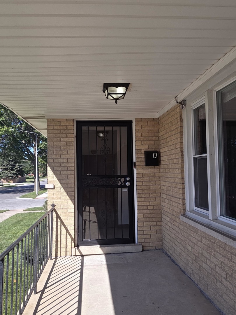525 Yates Avenue, Calumet City, IL 60409