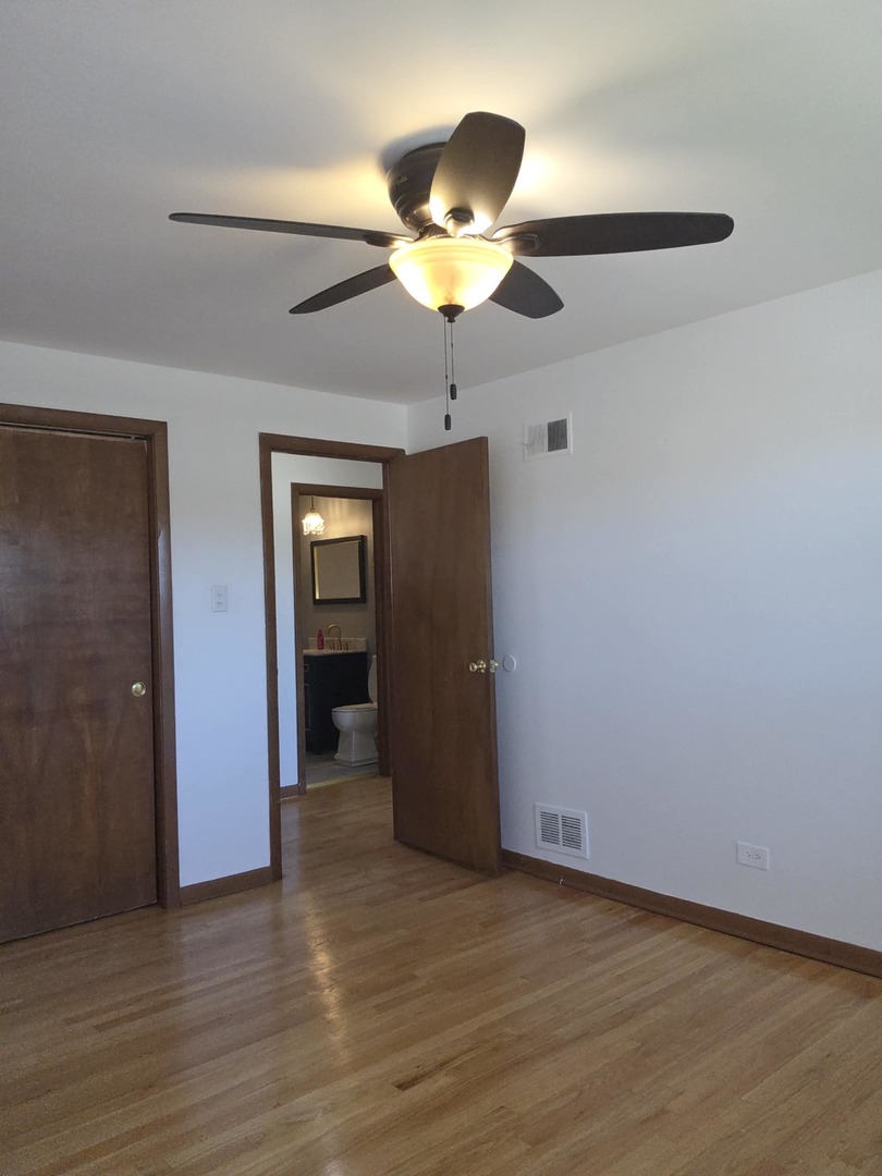 525 Yates Avenue, Calumet City, IL 60409