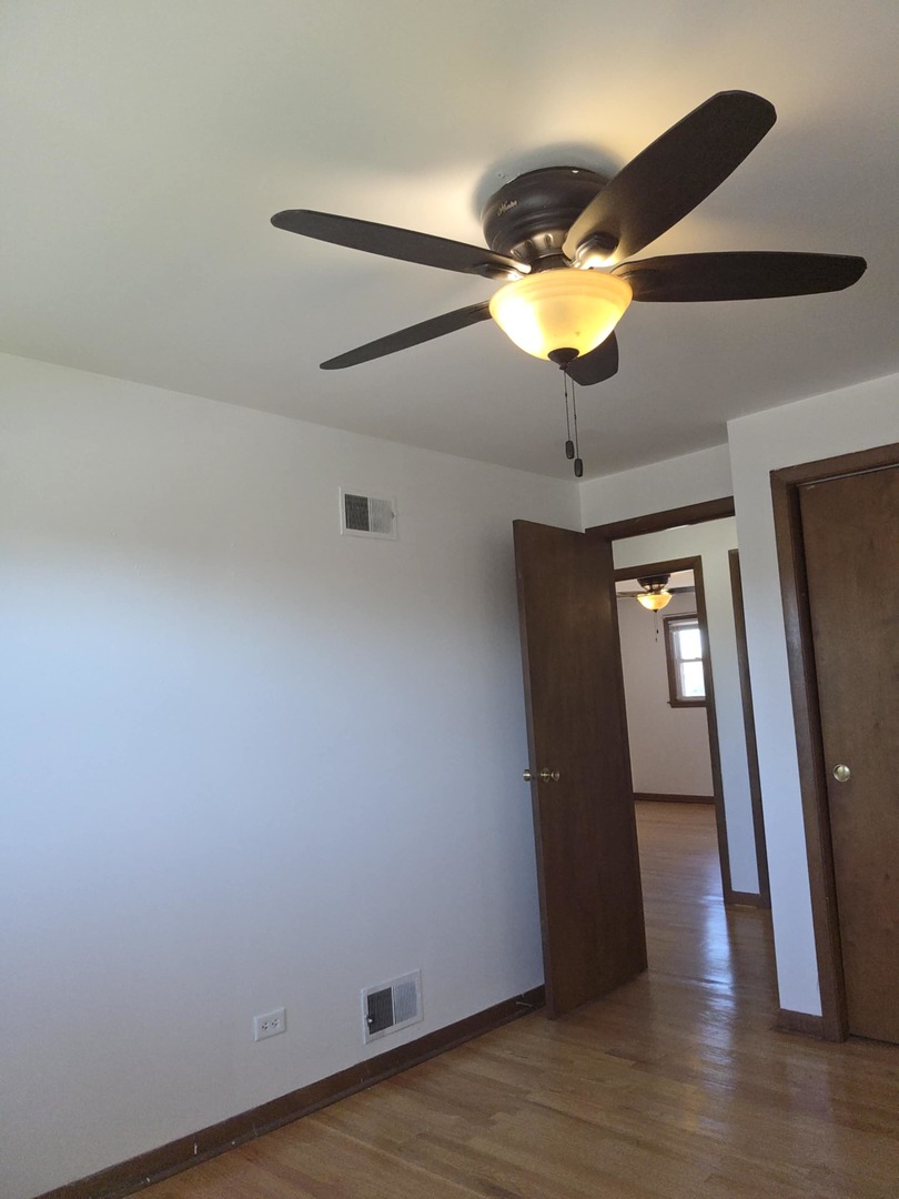 525 Yates Avenue, Calumet City, IL 60409