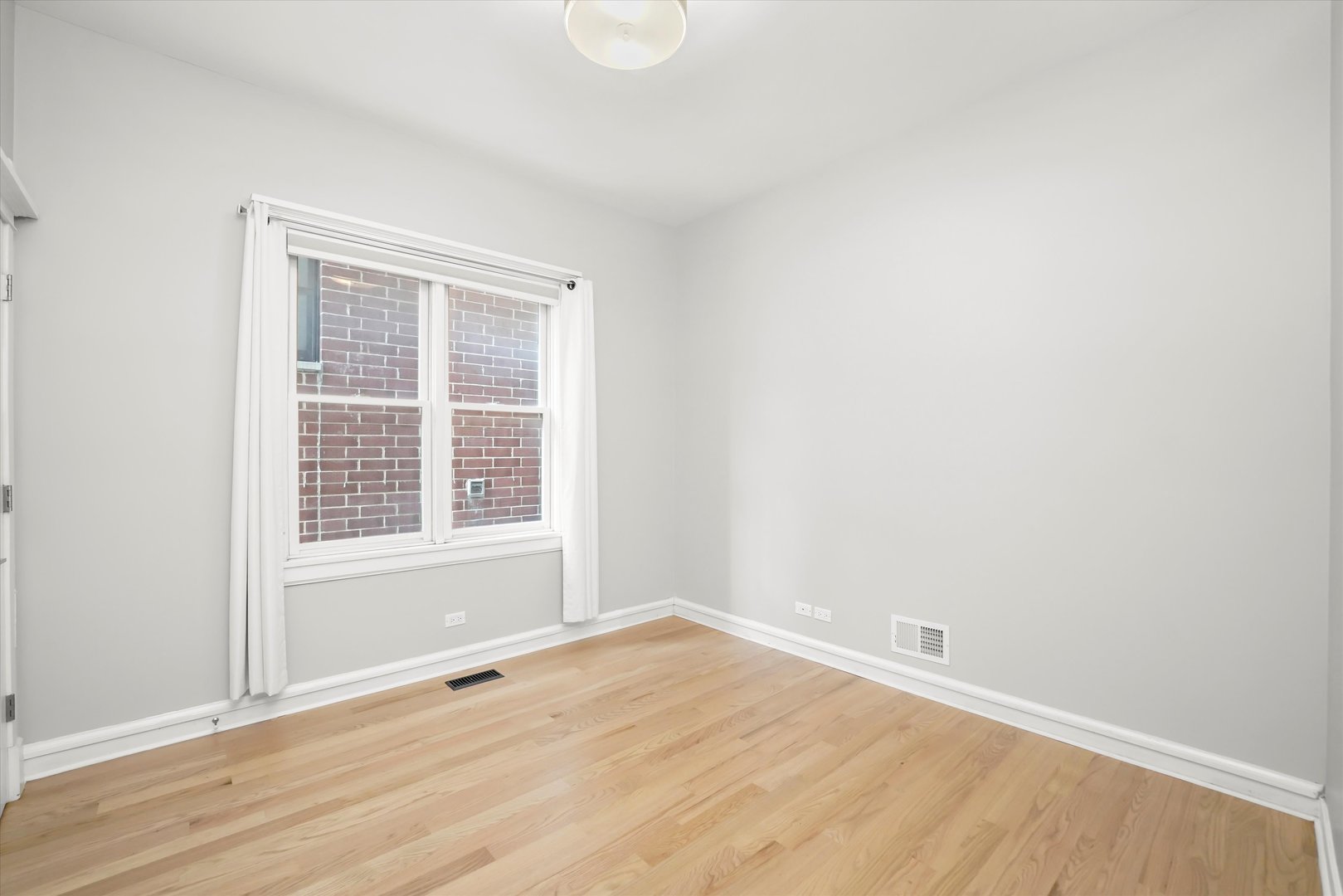 2850 N BURLING Street #2, Chicago, IL 60657