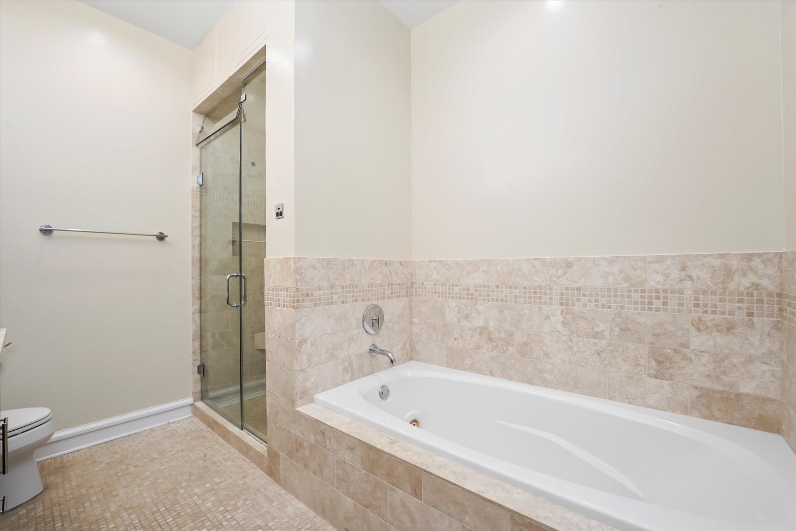 2850 N BURLING Street #2, Chicago, IL 60657