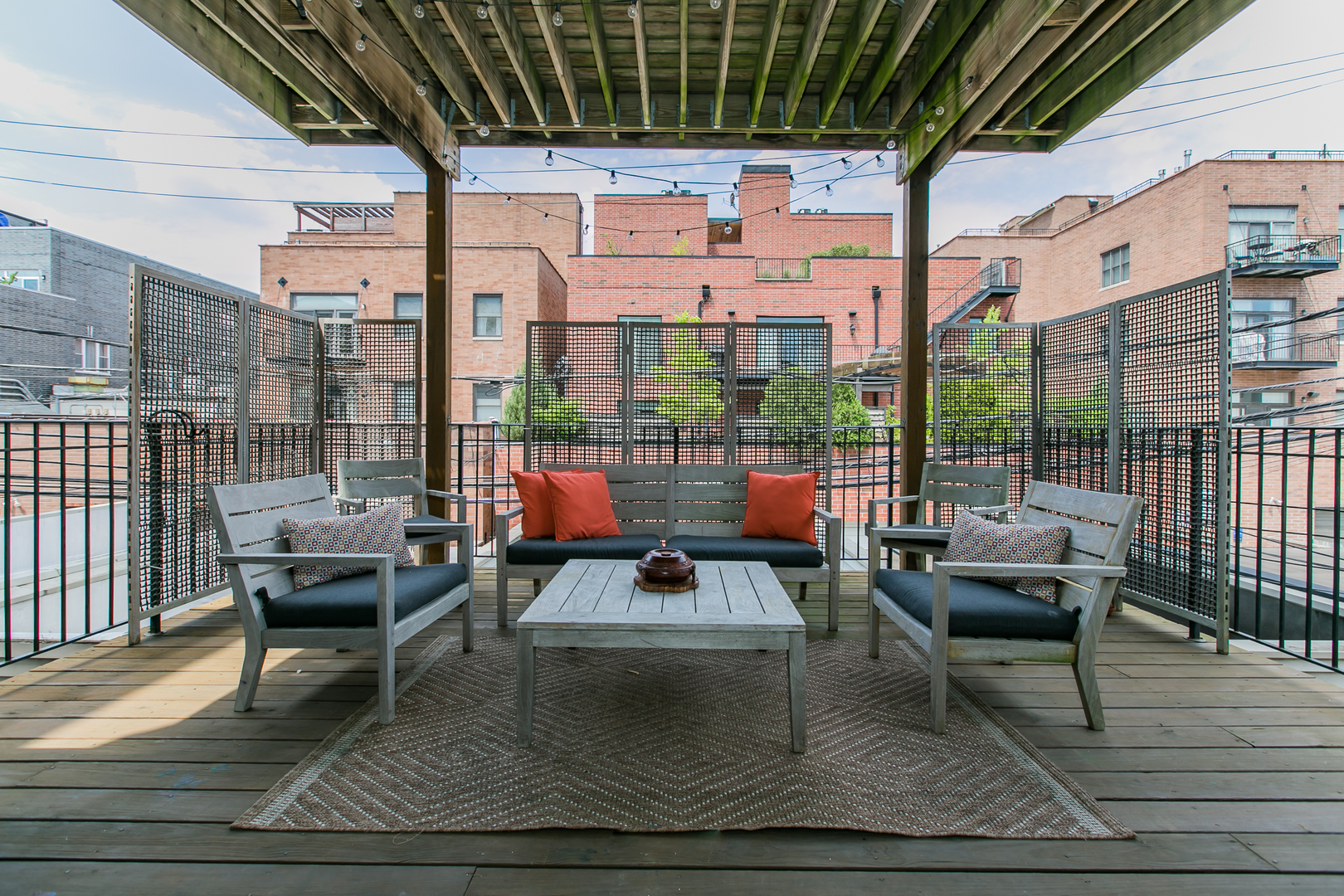 2850 N BURLING Street #2, Chicago, IL 60657
