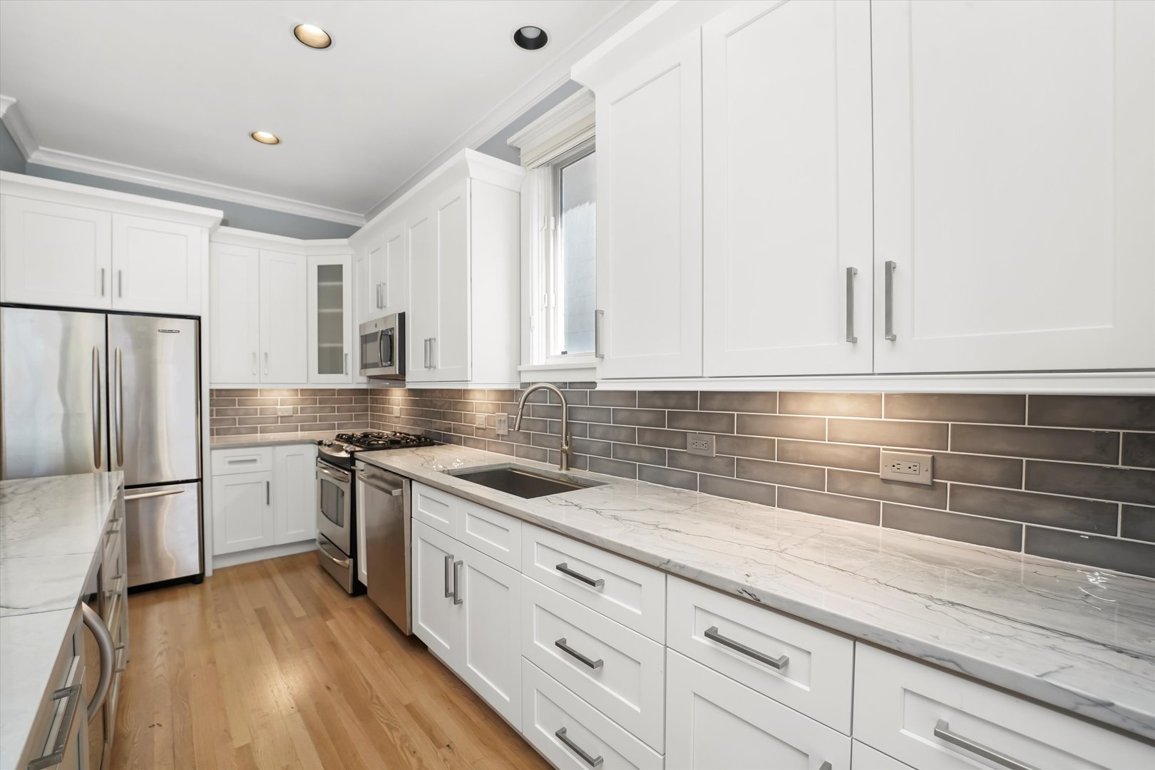 2850 N BURLING Street #2, Chicago, IL 60657