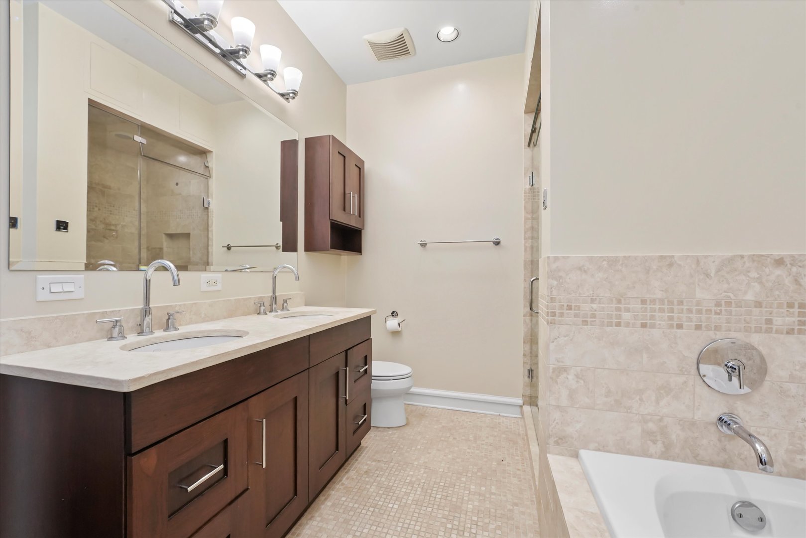 2850 N BURLING Street #2, Chicago, IL 60657