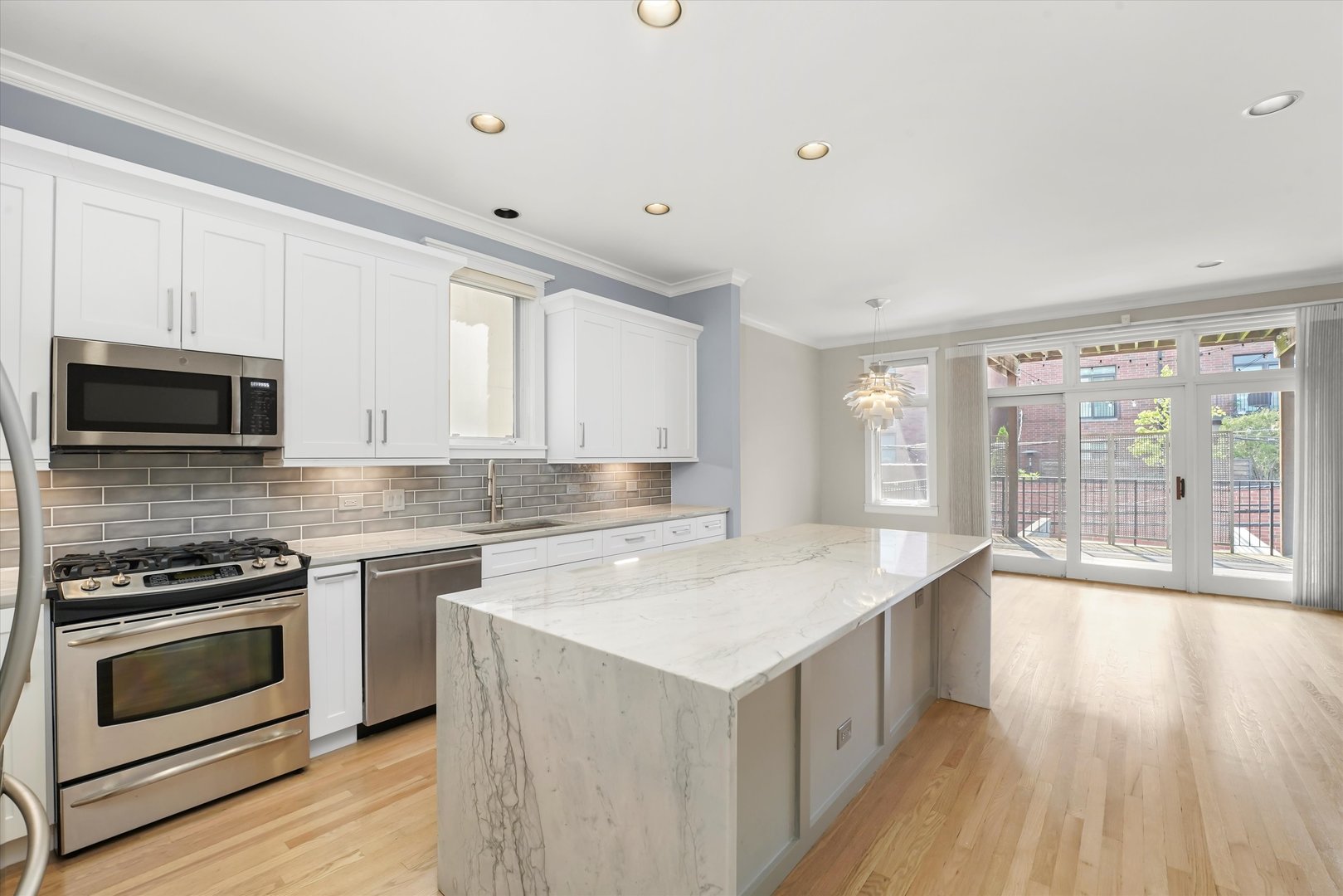 2850 N BURLING Street #2, Chicago, IL 60657