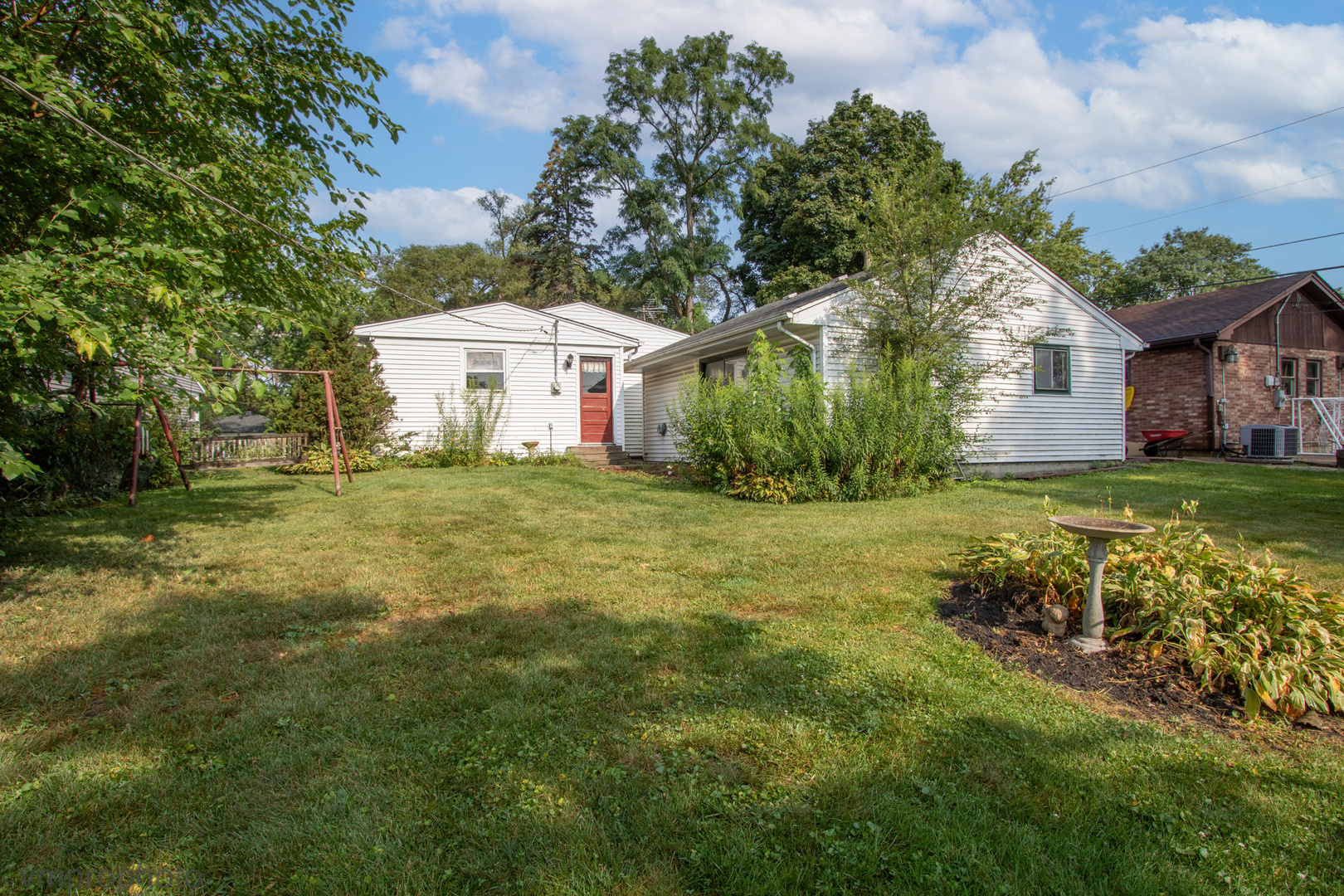 2814 Cardinal Drive, Rolling Meadows, IL 60008