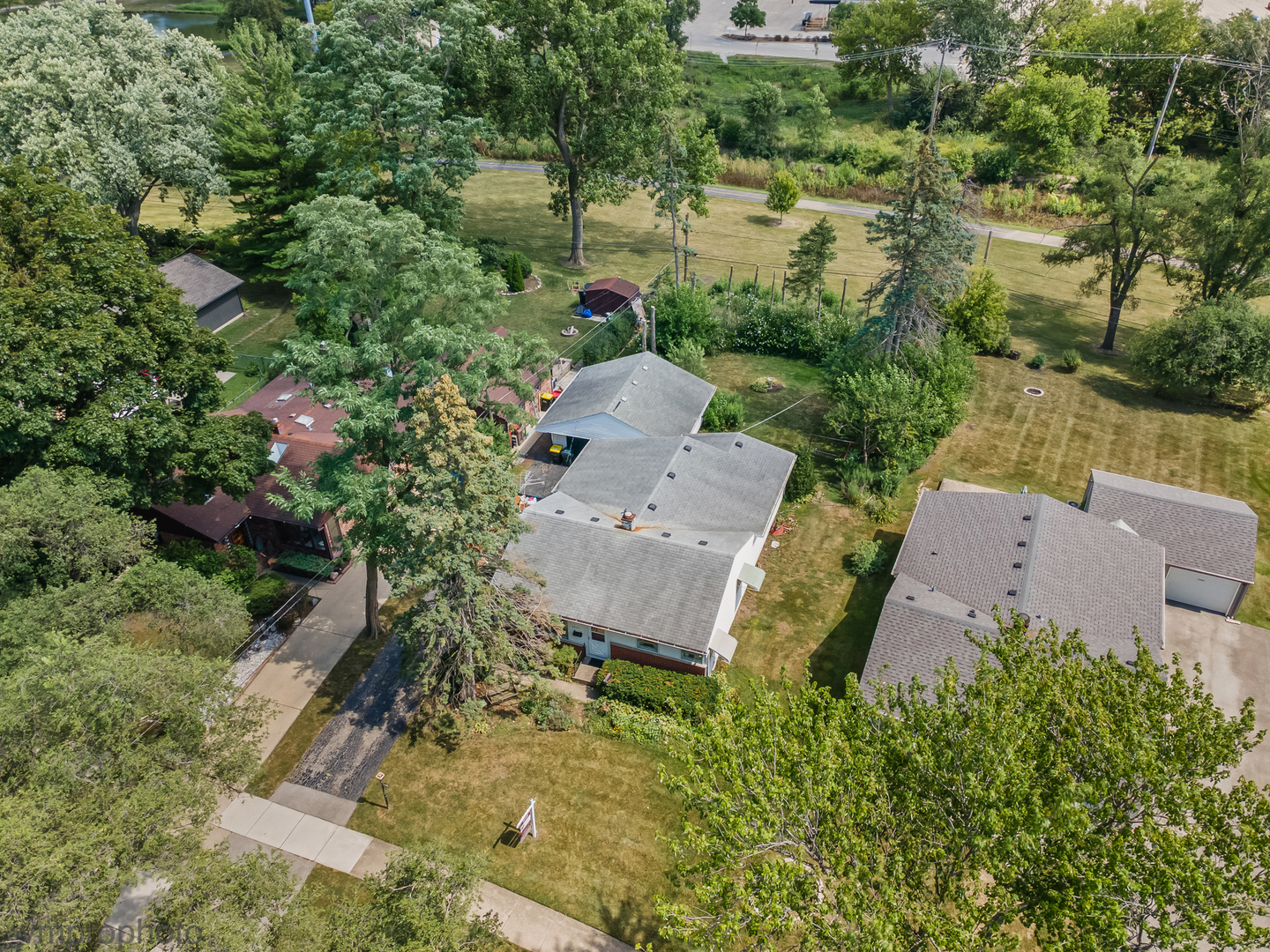 2814 Cardinal Drive, Rolling Meadows, IL 60008