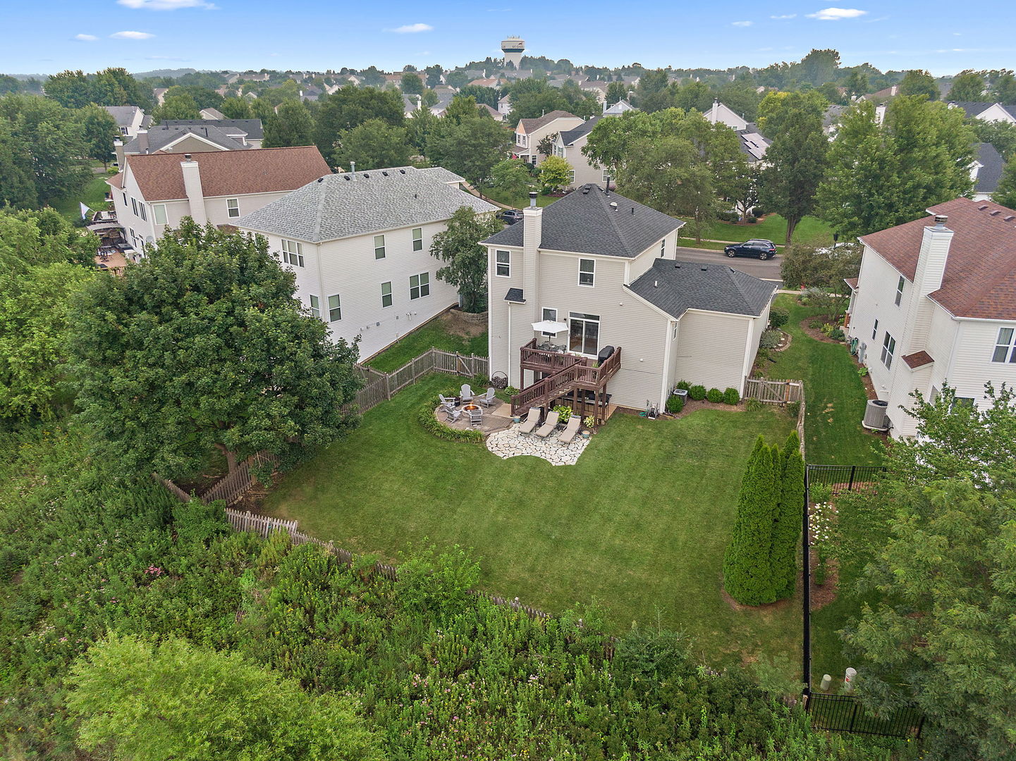 423 Horizon Drive, St. Charles, IL 60175