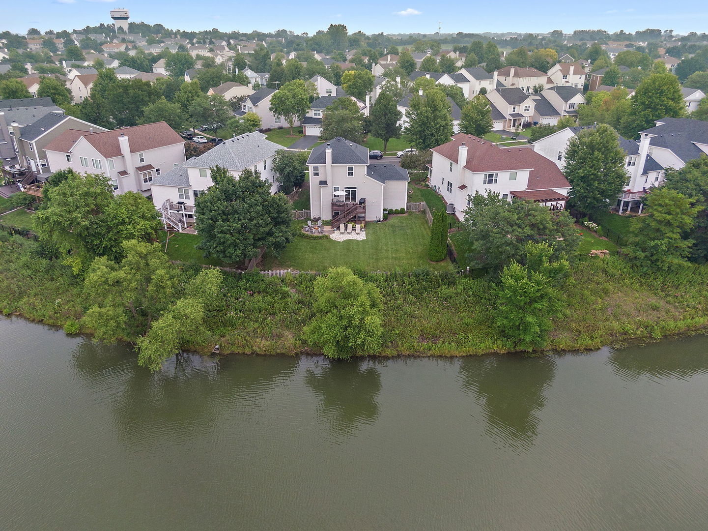423 Horizon Drive, St. Charles, IL 60175
