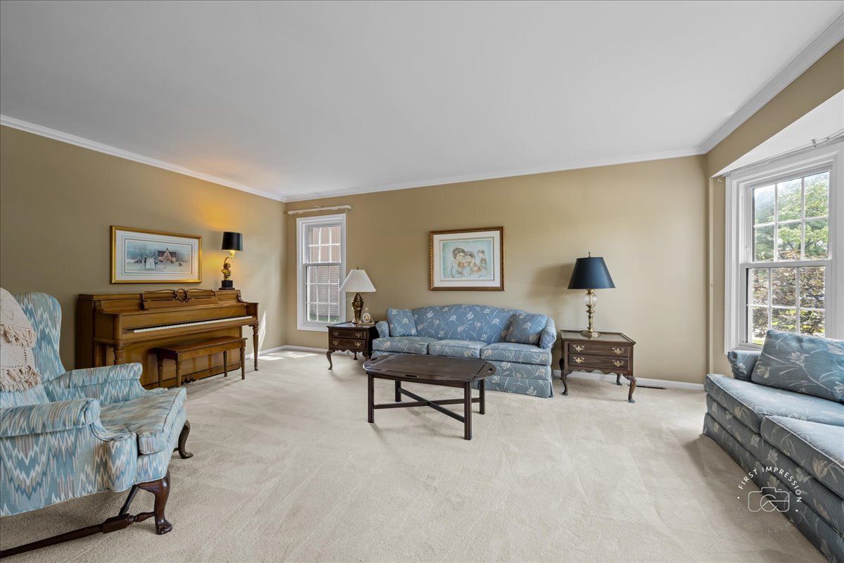 1109 W Bauer Road, Naperville, IL 60563