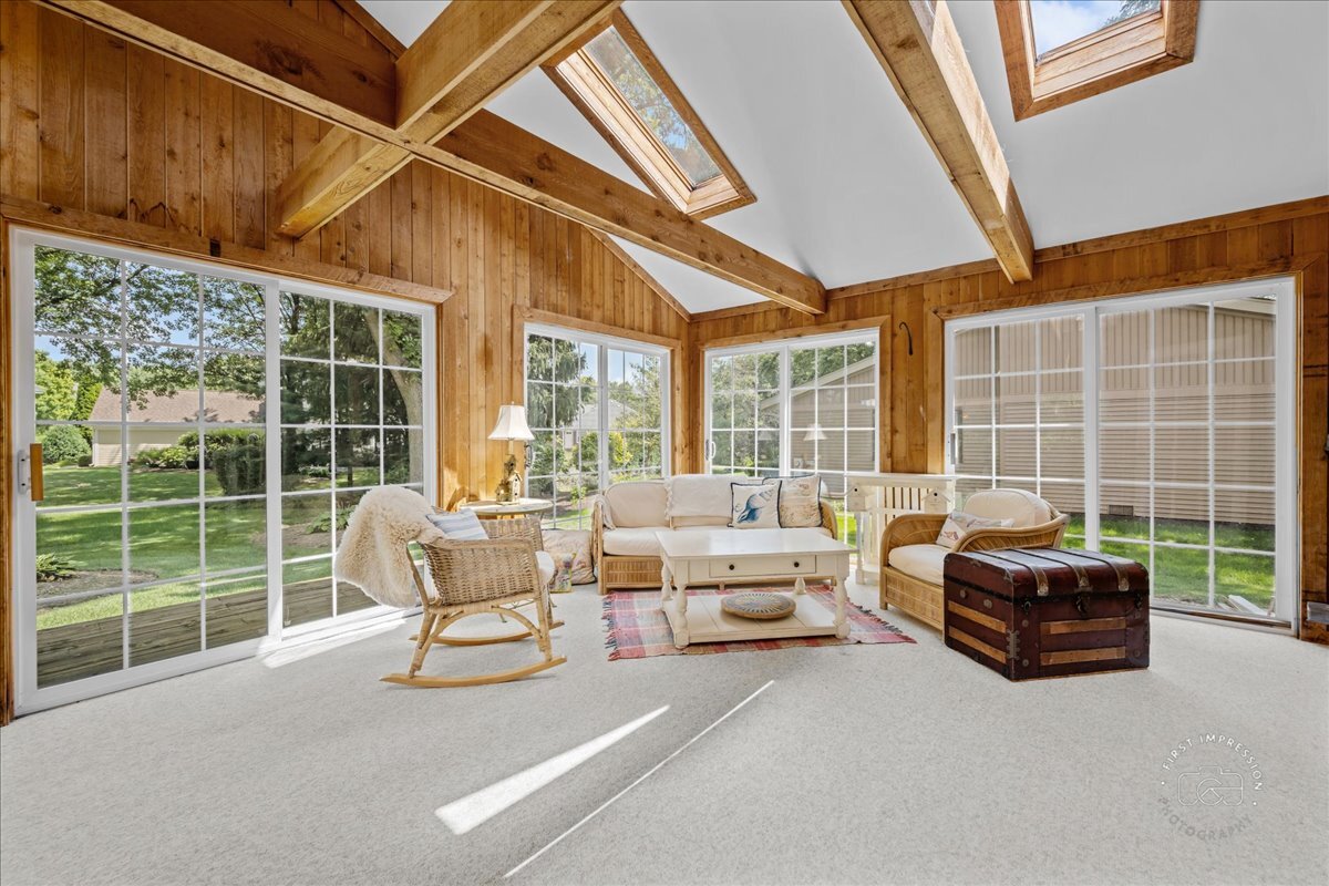 1109 W Bauer Road, Naperville, IL 60563