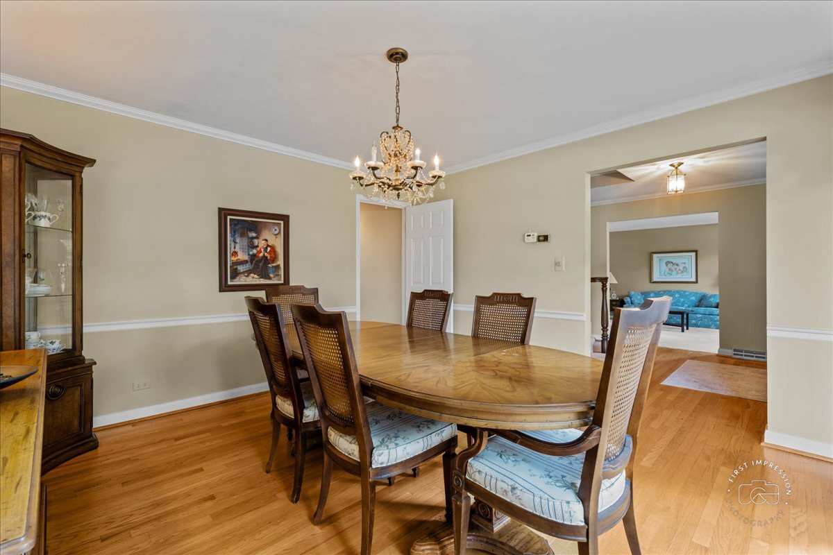 1109 W Bauer Road, Naperville, IL 60563
