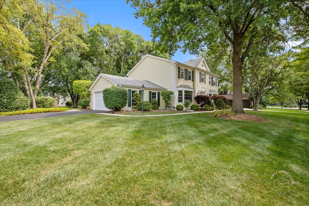 1109 W Bauer Road, Naperville, IL 60563