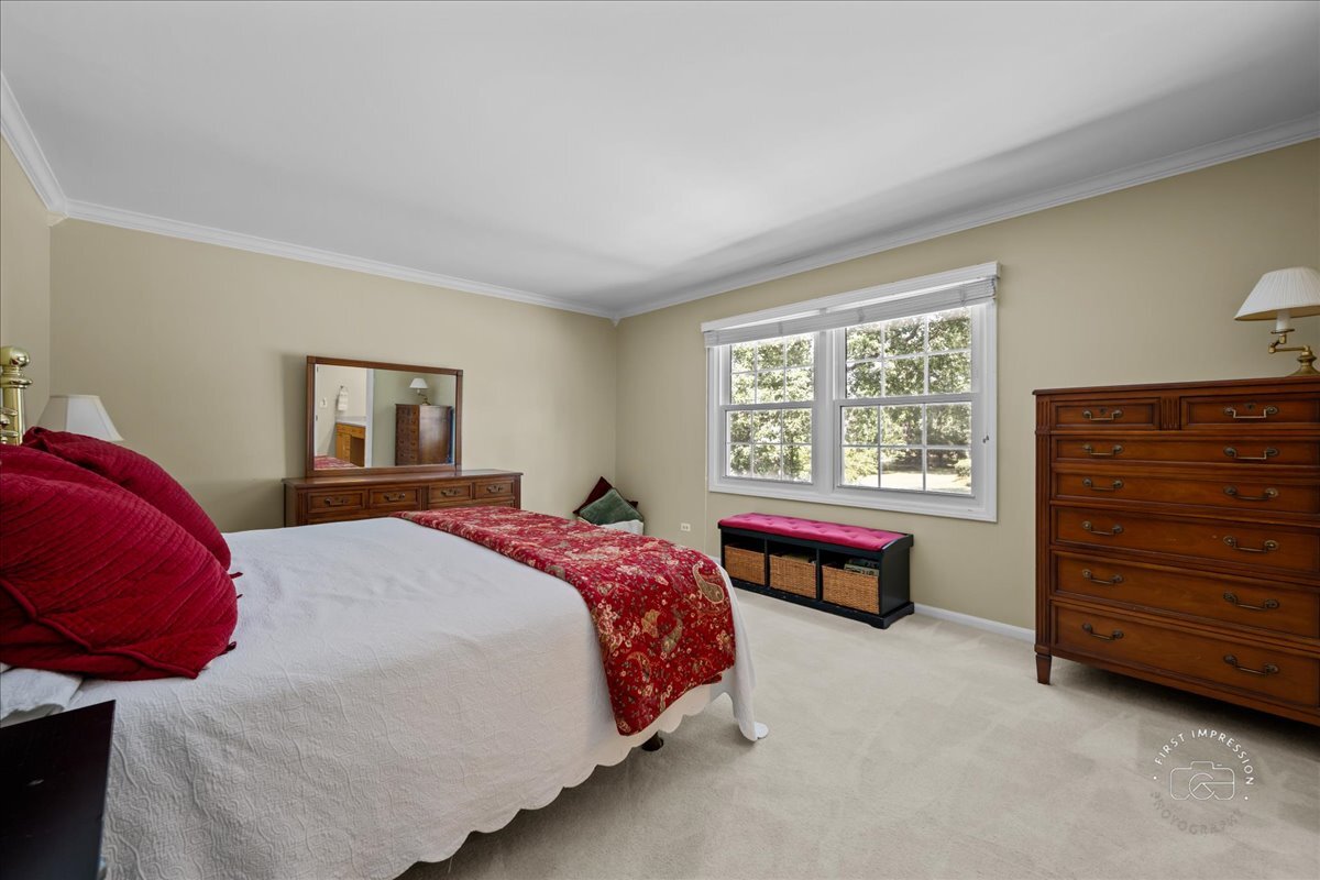 1109 W Bauer Road, Naperville, IL 60563