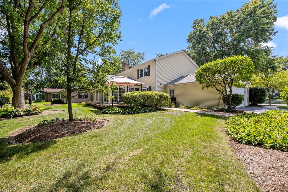 1109 W Bauer Road, Naperville, IL 60563
