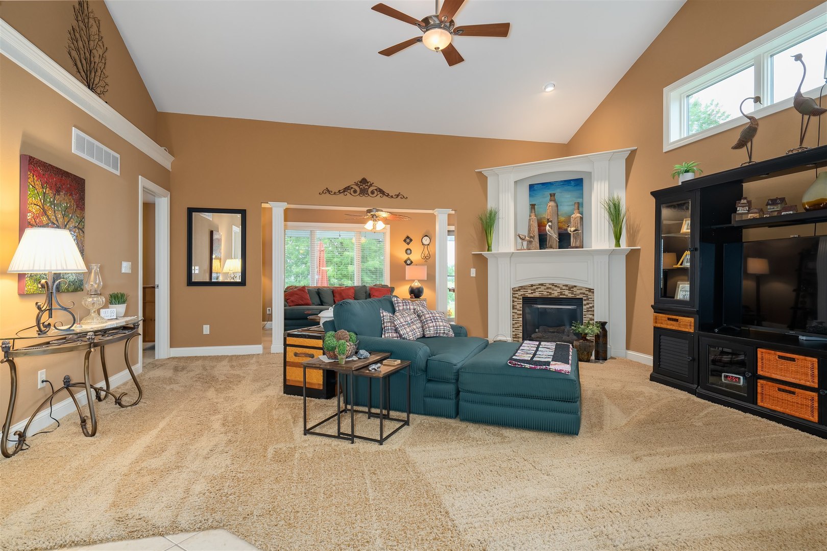 1713 Dunraven Road, Bloomington, IL 61704