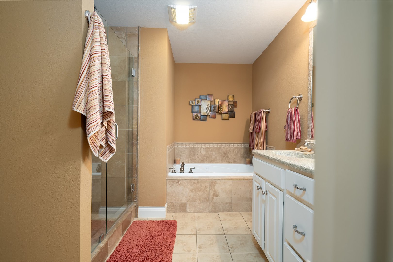 1713 Dunraven Road, Bloomington, IL 61704