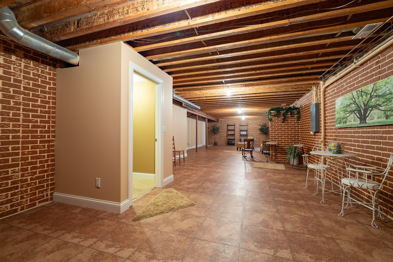 1713 Dunraven Road, Bloomington, IL 61704