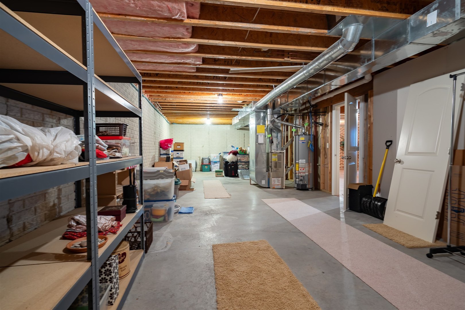 1713 Dunraven Road, Bloomington, IL 61704