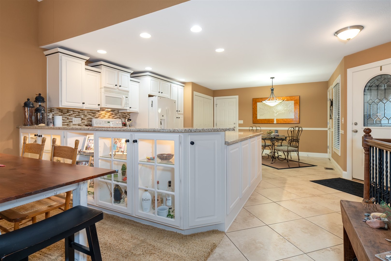 1713 Dunraven Road, Bloomington, IL 61704