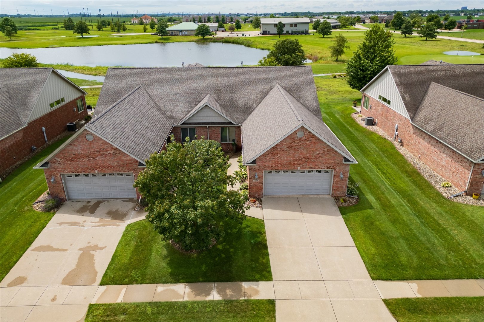 1713 Dunraven Road, Bloomington, IL 61704