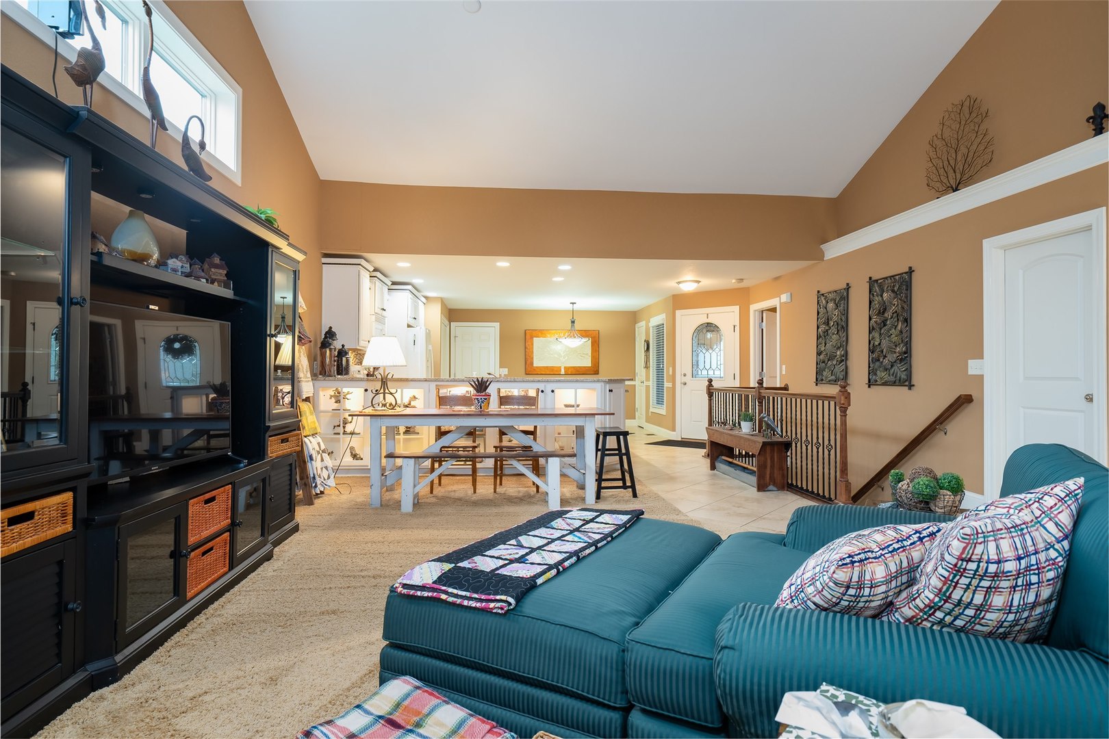 1713 Dunraven Road, Bloomington, IL 61704