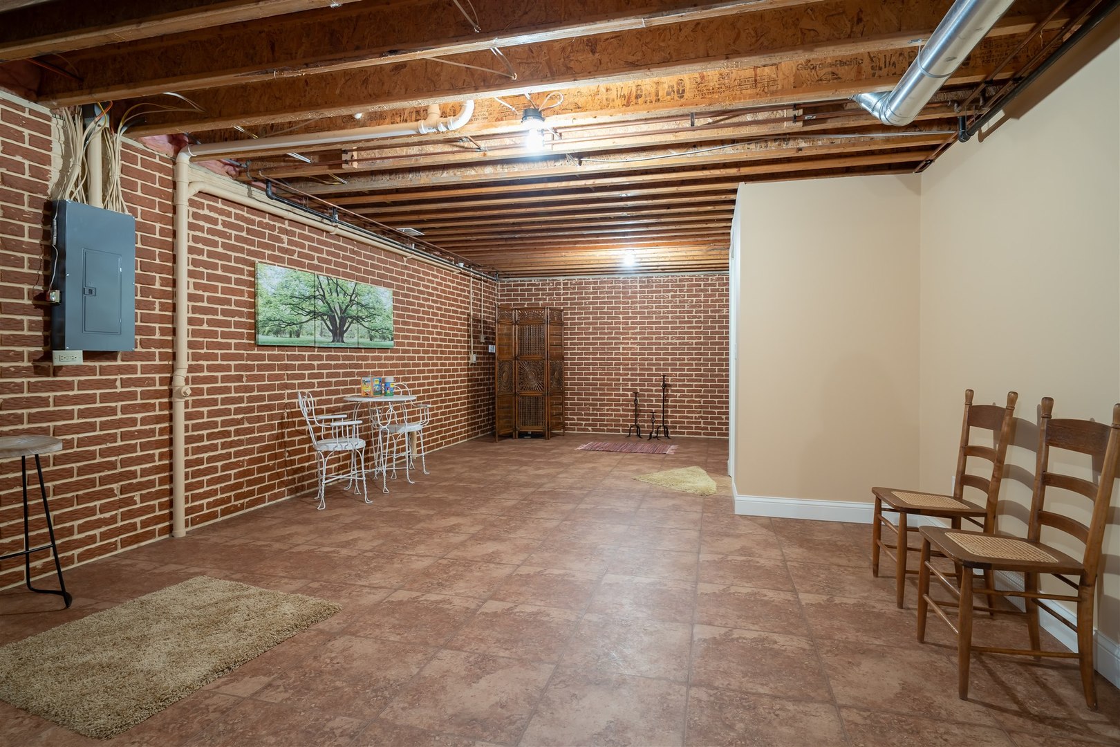 1713 Dunraven Road, Bloomington, IL 61704