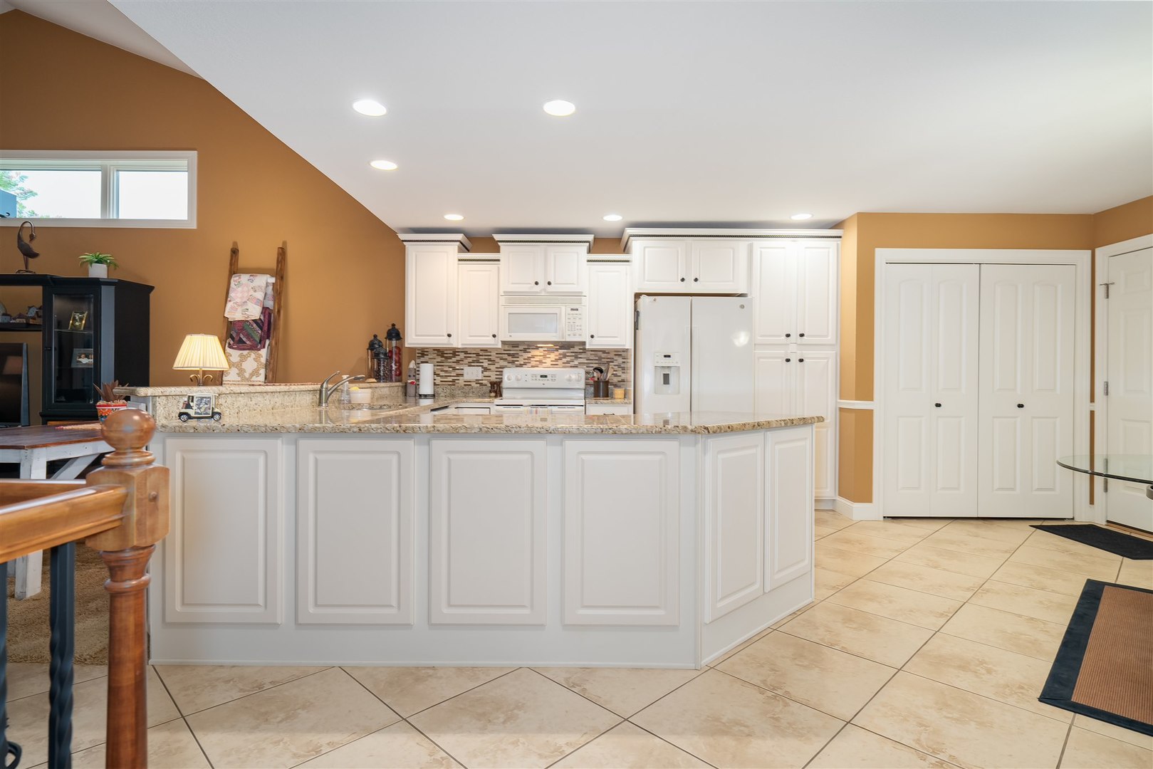 1713 Dunraven Road, Bloomington, IL 61704