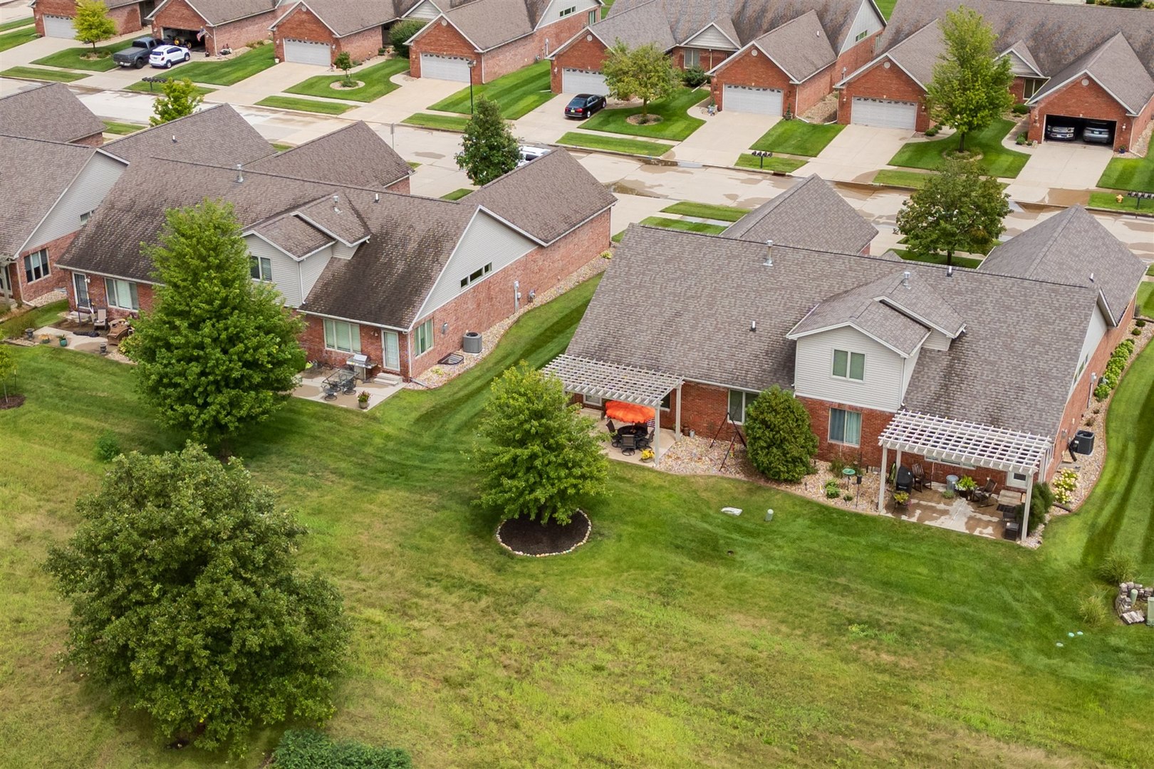 1713 Dunraven Road, Bloomington, IL 61704