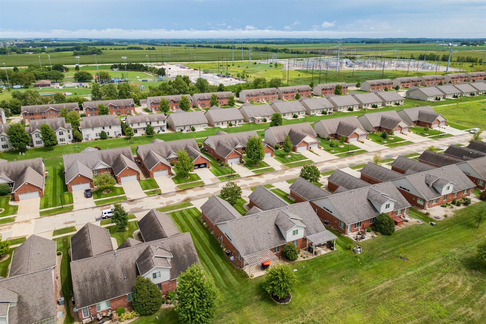 1713 Dunraven Road, Bloomington, IL 61704