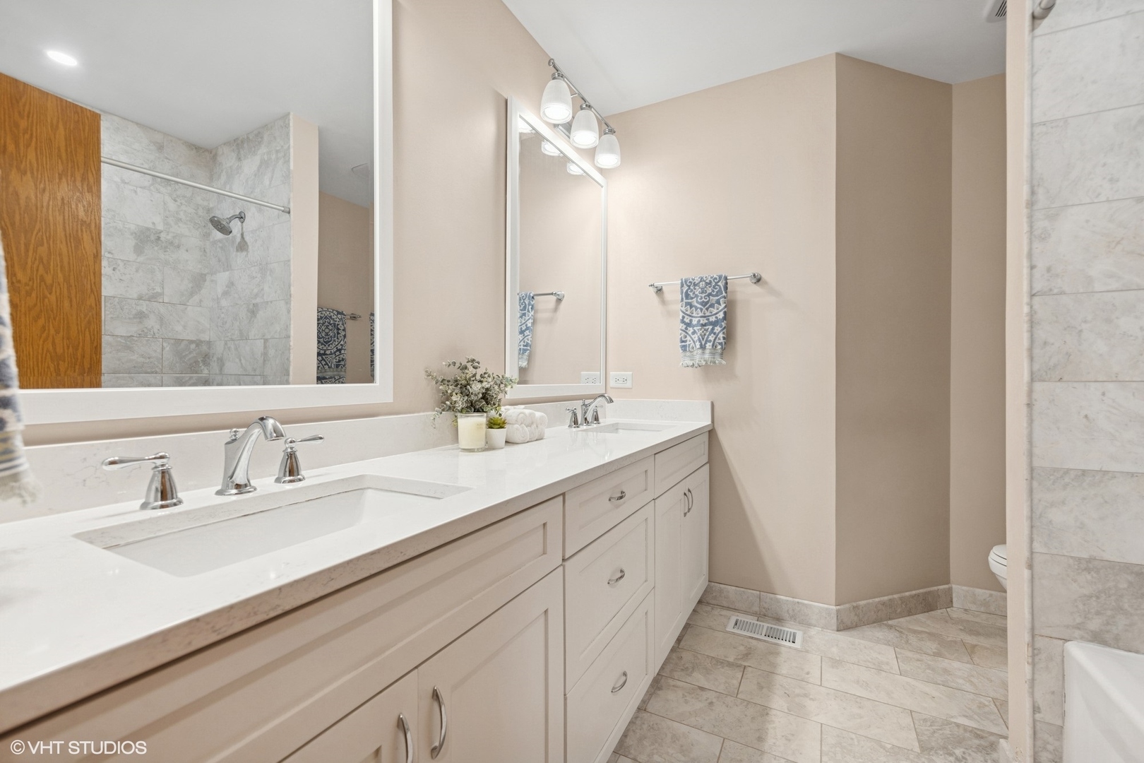 3203 Barnes Lane, Naperville, IL 60564
