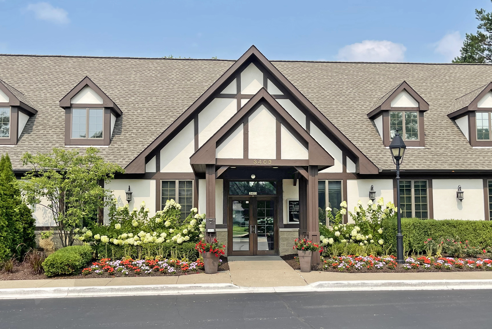 3203 Barnes Lane, Naperville, IL 60564