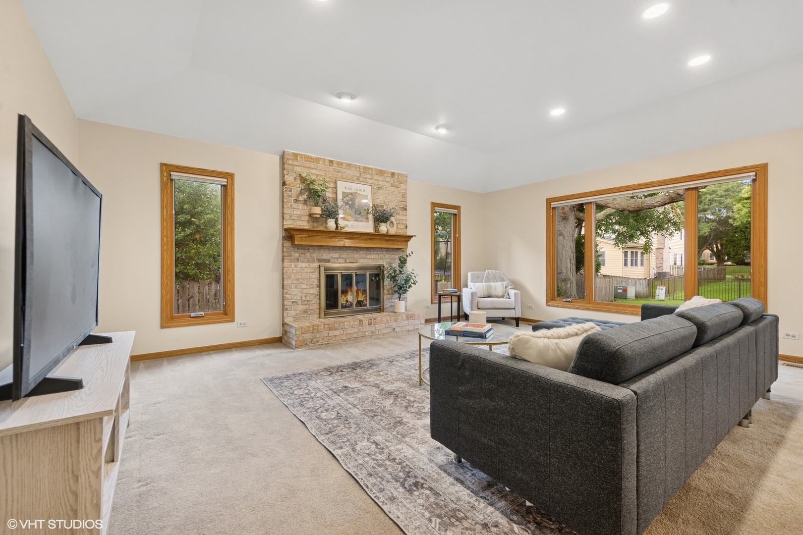 3203 Barnes Lane, Naperville, IL 60564