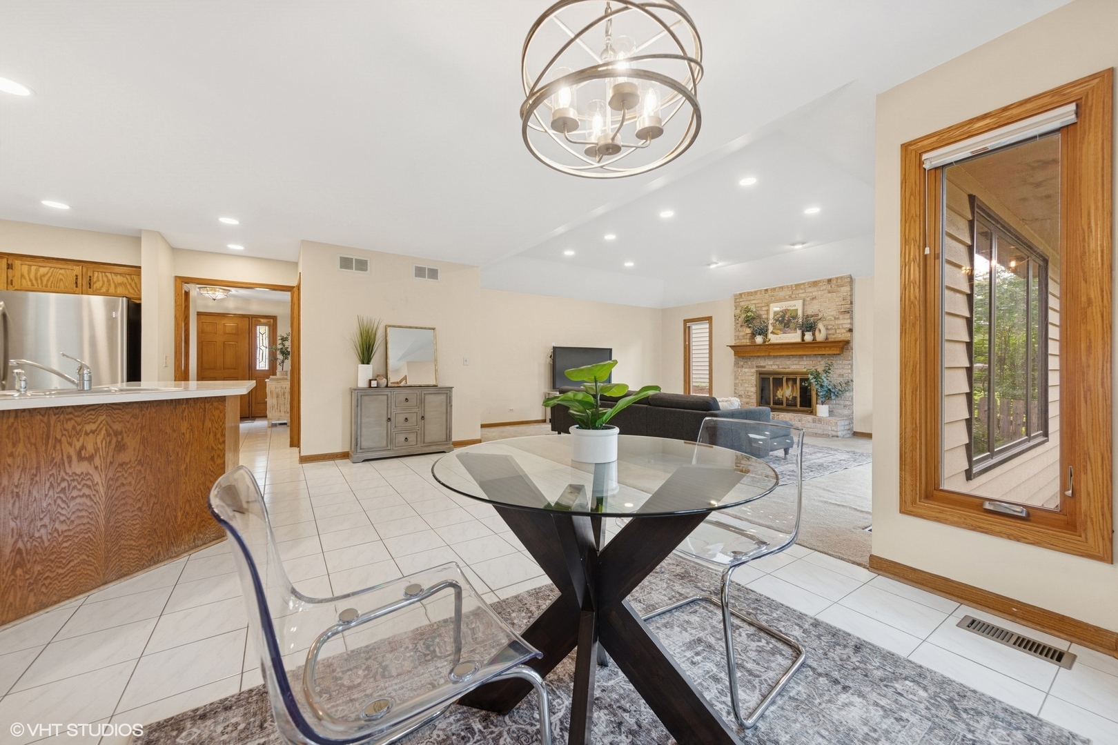3203 Barnes Lane, Naperville, IL 60564