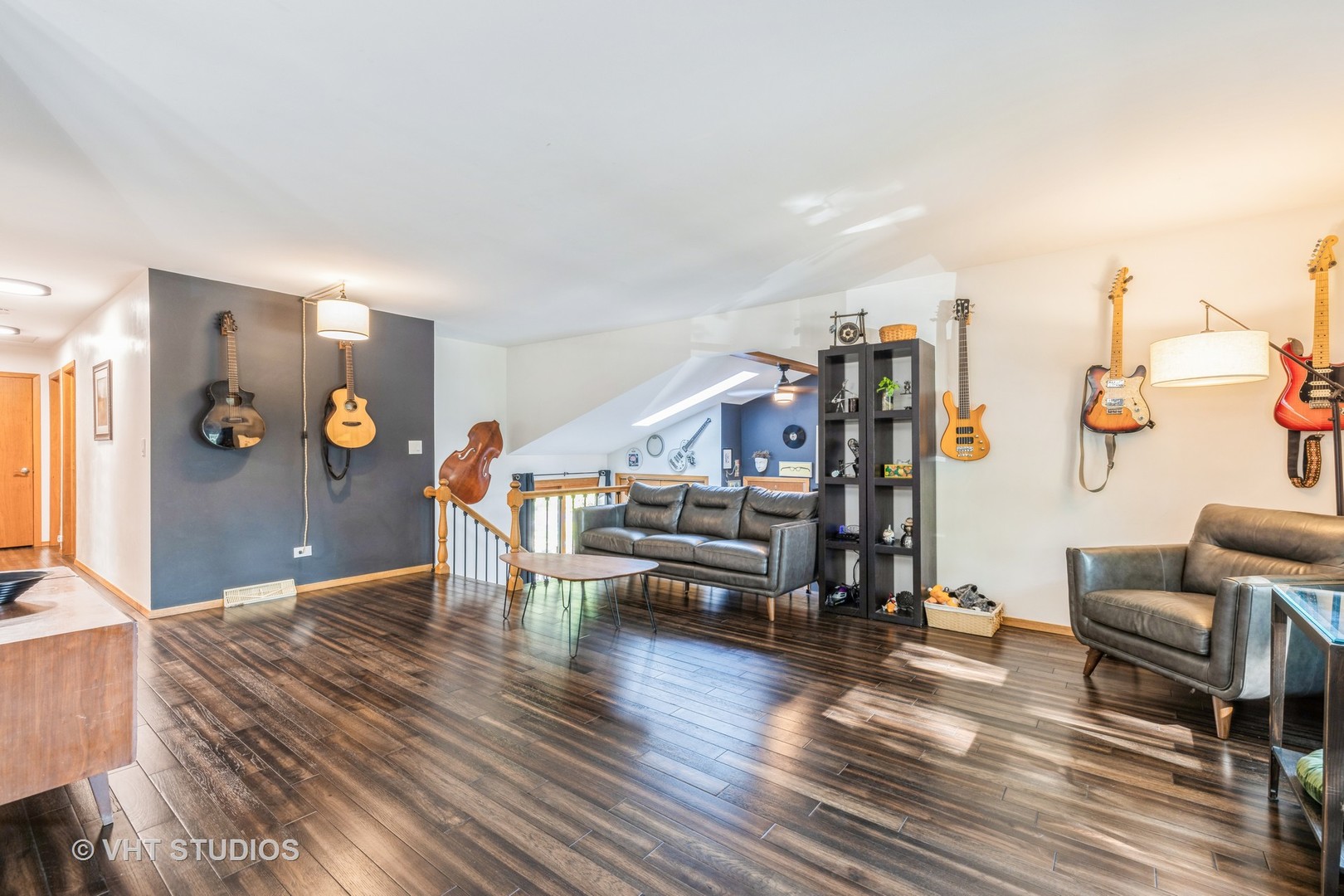654 Blue Spruce Lane, Mundelein, IL 60060
