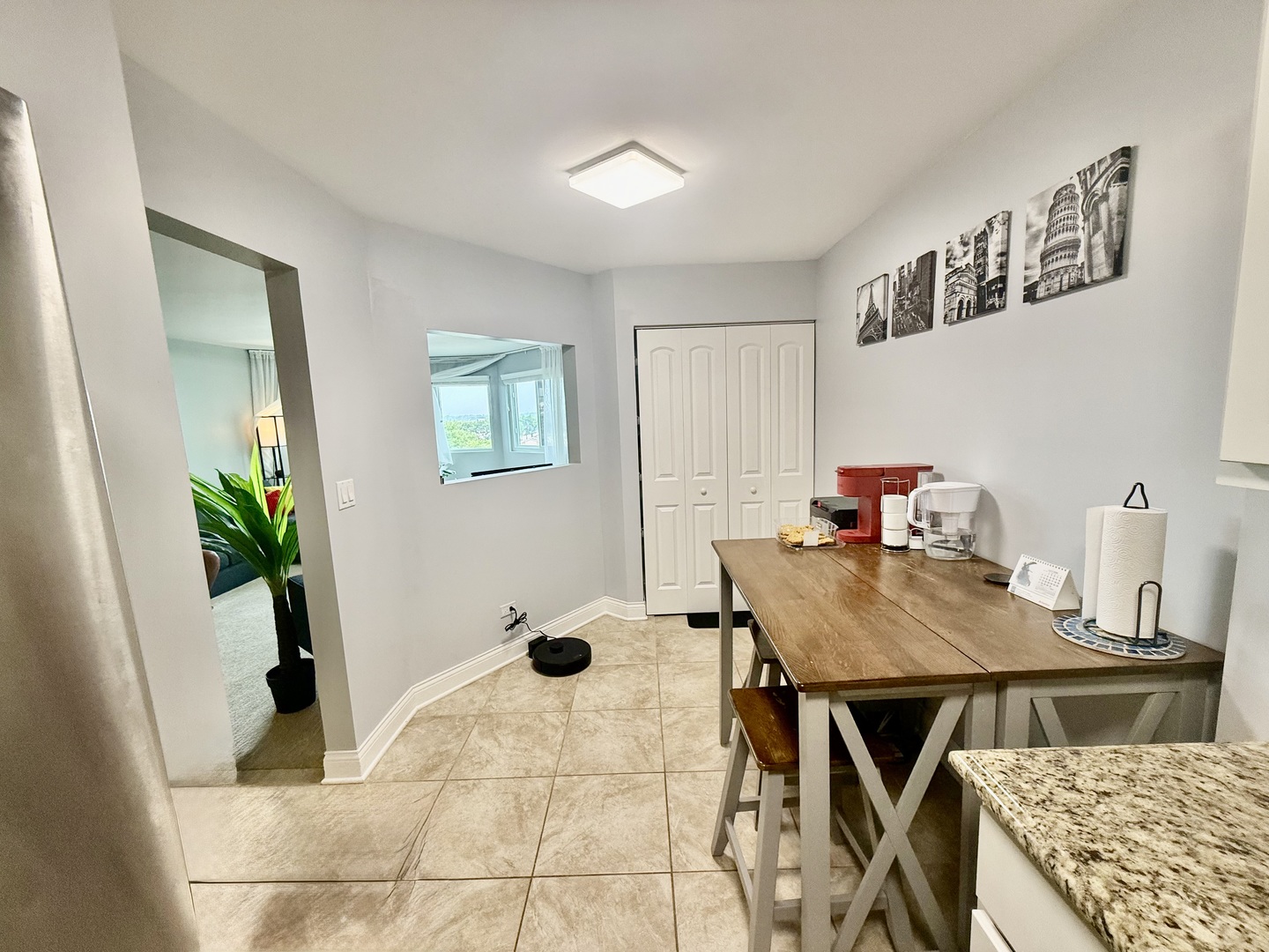 1275 E Baldwin Lane #601, Palatine, IL 60074