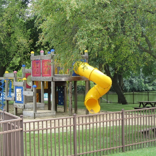 27 Jamaica Colony #7, Fox Lake, IL 60020